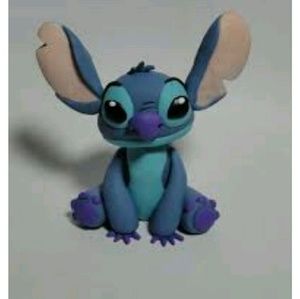 Meet your Posher, Stormy